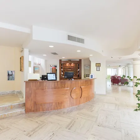 La Baia מלון בארי