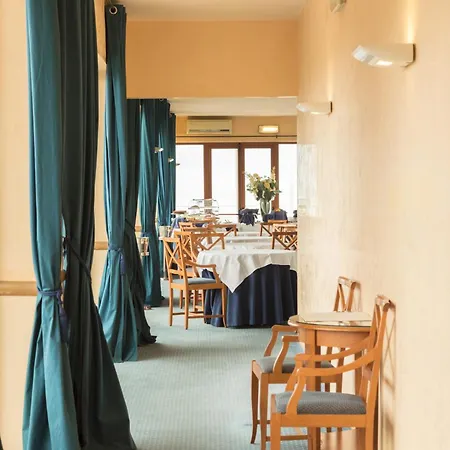 La Baia Hotel