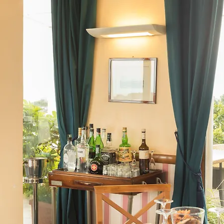 La Baia Hotel