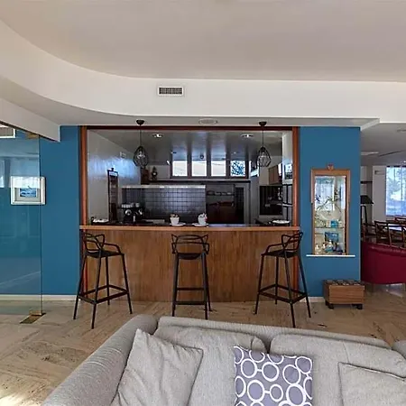 La Baia Hotel