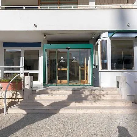 La Baia Hotel 3*