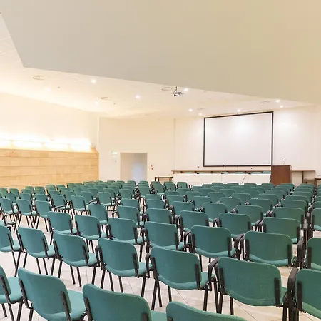 Готель La Baia 3*