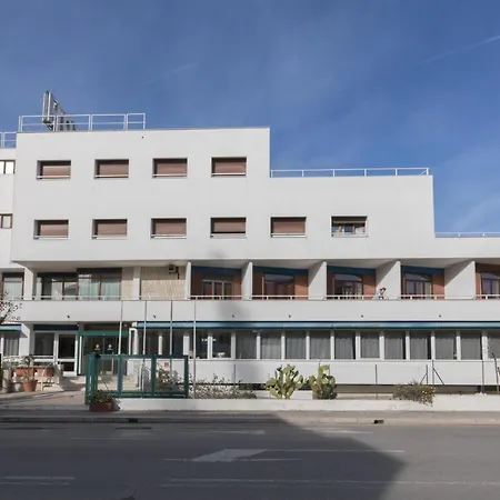 Готель La Baia