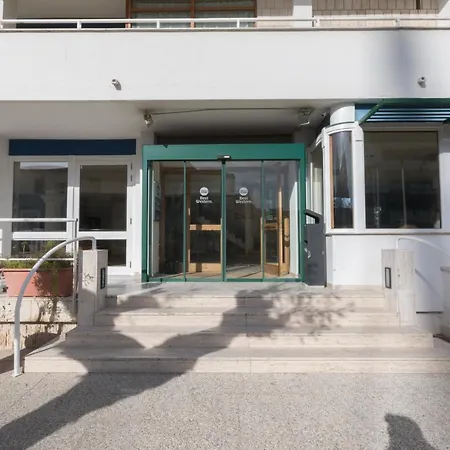 La Baia Hotel